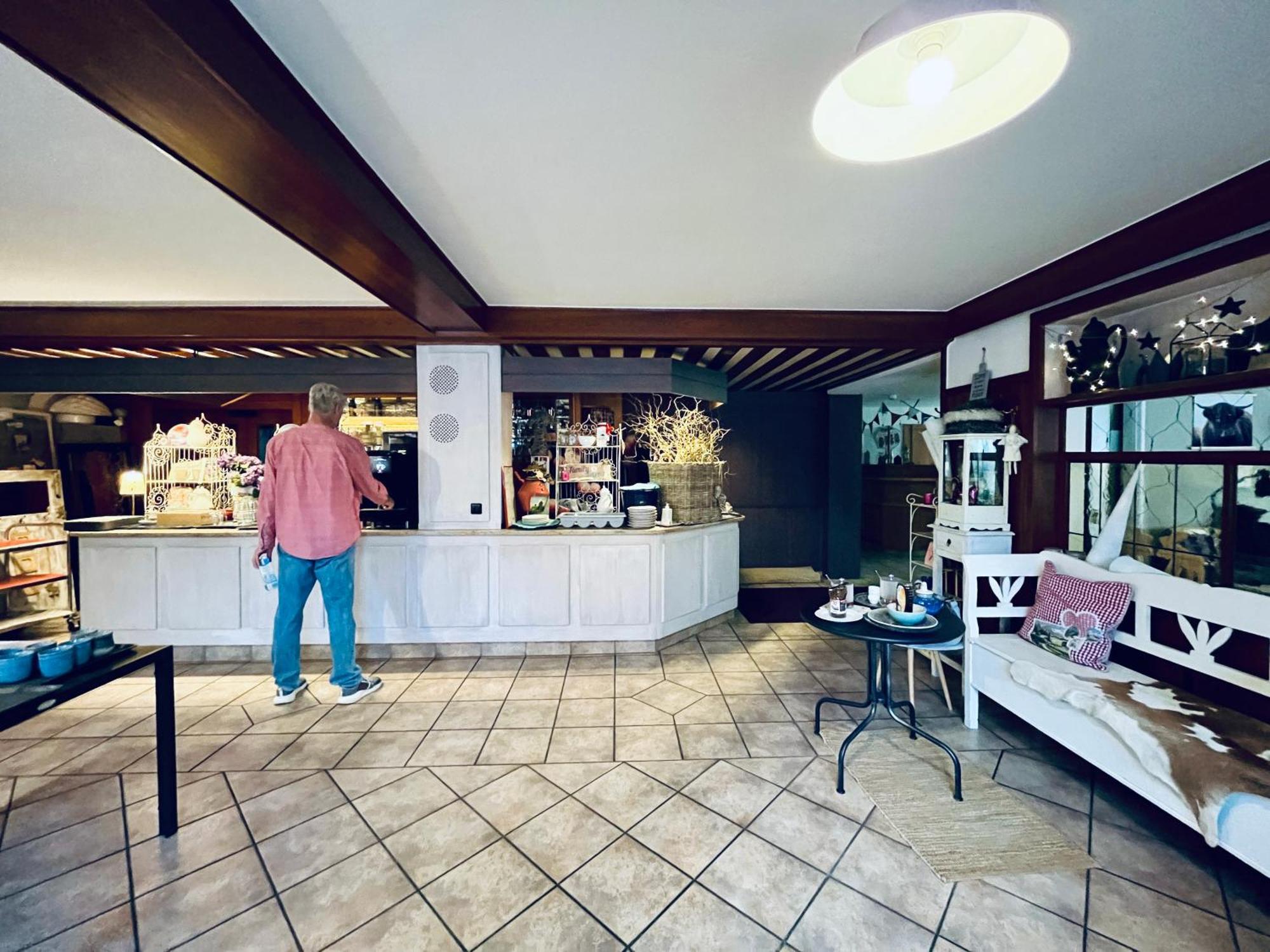 Goldener Hahn B&B Baiersbronn - Ferienwohnungen Mit Hotel Service Nahe Gartenschau Tal X Esterno foto